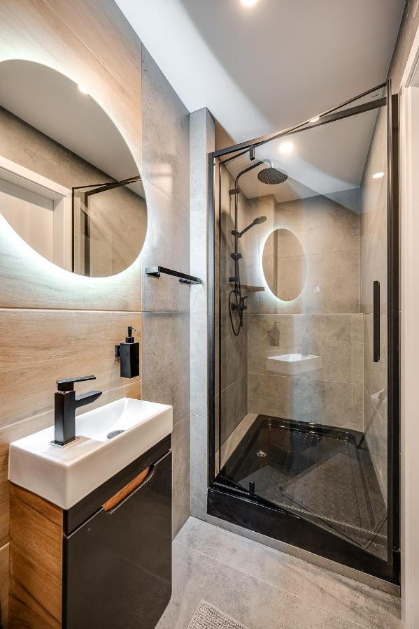 Loft House Apartment Studio Z Ogrodkiem 3 รืบนิค ภายนอก รูปภาพ